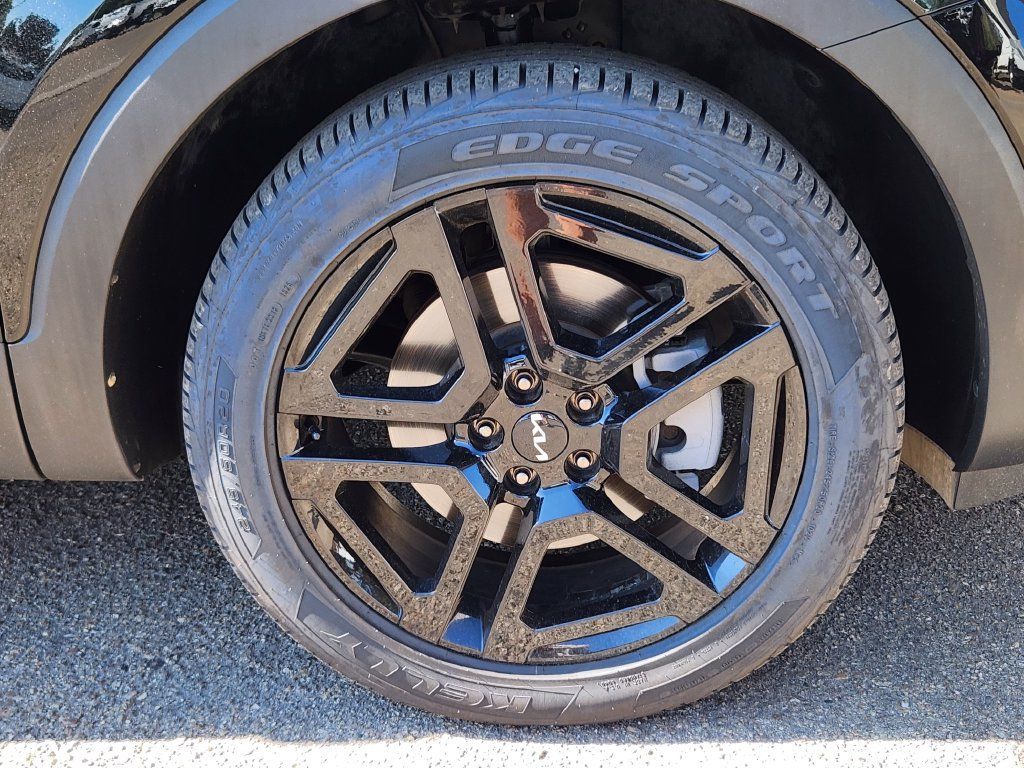 Used 2024 Kia Telluride EX X-Line AWD/4WD image 16