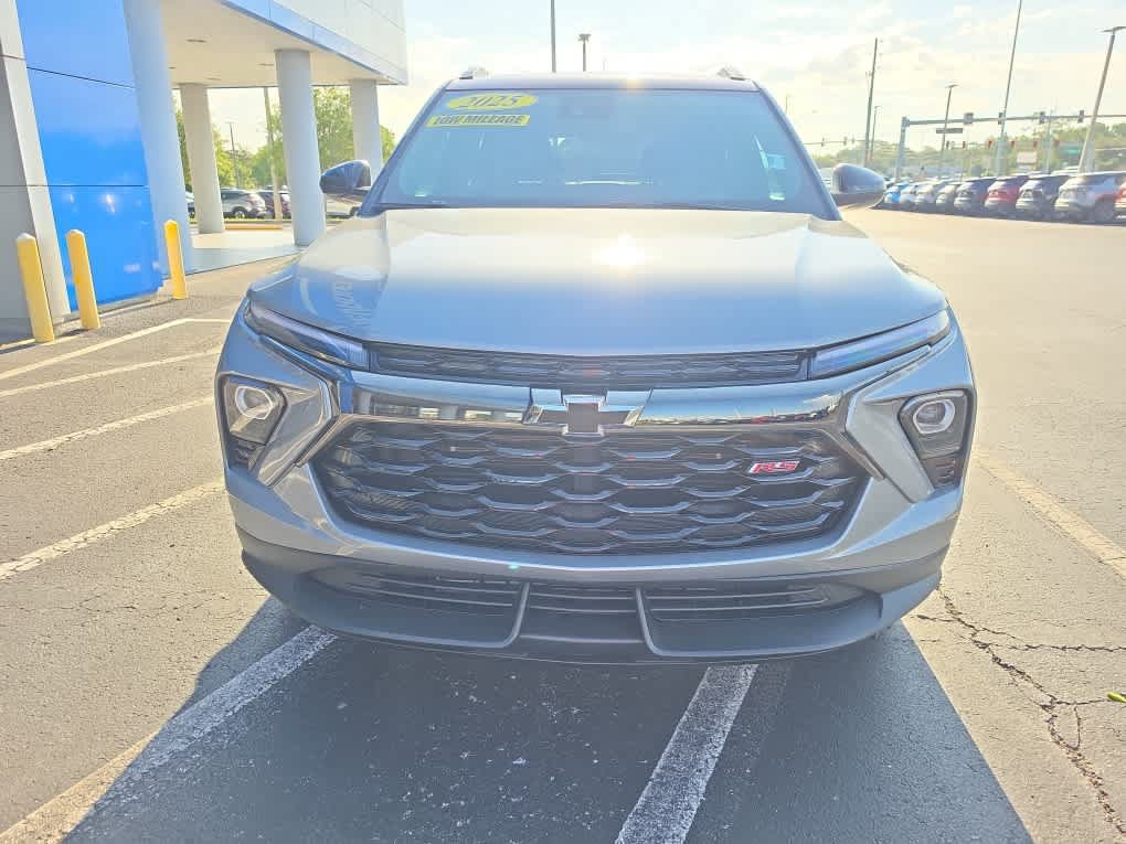 Used 2025 Chevrolet TrailBlazer RS w/ Convenience Package FWD image 8