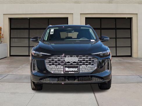 New 2025 Audi Q5 Premium Plus image 2