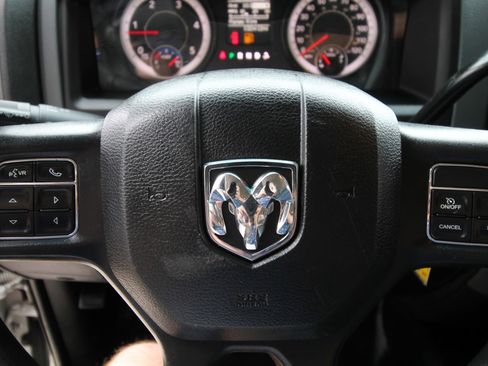 Used 2018 RAM 3500 Tradesman w/ Chrome Appearance Group image 24