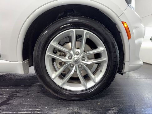 Used 2023 Dodge Durango GT RWD image 9