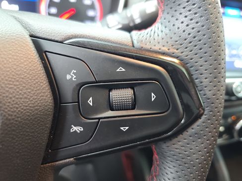 Used 2023 Chevrolet TrailBlazer RS w/ Sun and Liftgate Package image 18