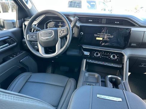 New 2026 GMC Sierra 3500 Denali w/ Denali Reserve Package image 9