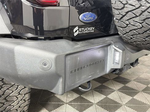 Used 2023 Ford Bronco Wildtrak AWD/4WD image 40