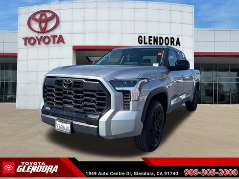 Used 2024 Toyota Tundra Limited AWD/4WD image 4