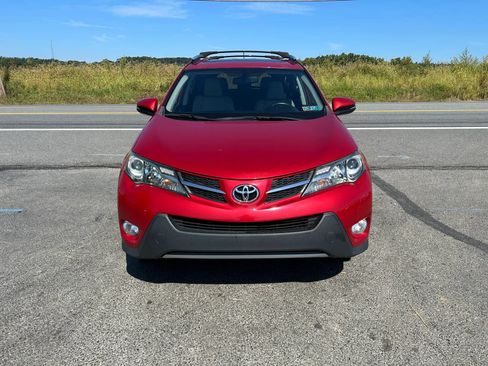Used 2014 Toyota RAV4 Limited AWD/4WD image 2