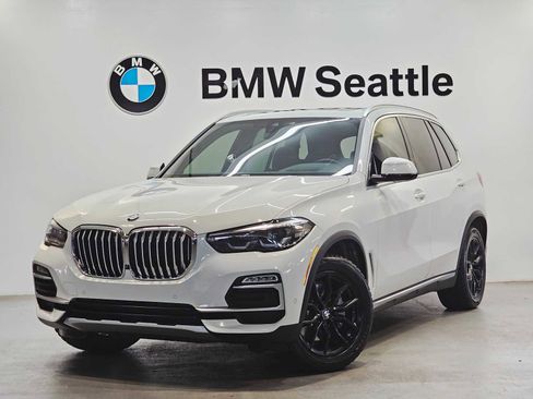Used 2021 BMW X5 xDrive40i w/ Premium Package image 1
