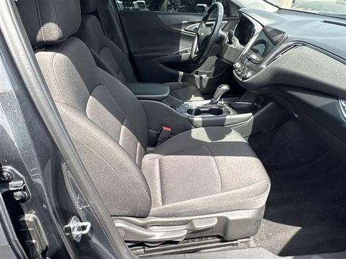 Certified 2018 Chevrolet Malibu LT FWD image 26