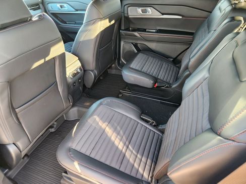 New 2026 Ford Explorer ST-Line w/ ST-Line Street Pack RWD image 24