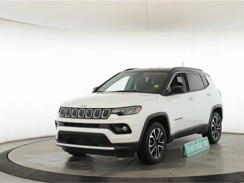Used 2022 Jeep Compass Limited image 10