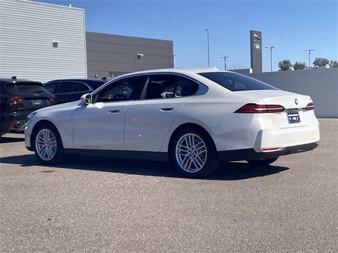 New 2025 BMW 530i image 8