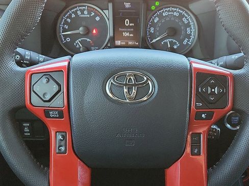 Used 2023 Toyota Tacoma TRD Off-Road image 11