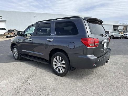 Used 2016 Toyota Sequoia Limited w/ Safety & Convenience Package AWD/4WD image 2