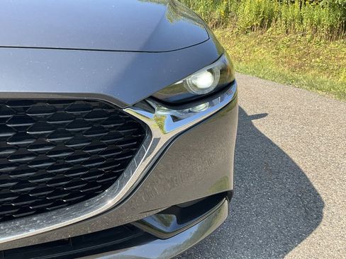 Used 2019 MAZDA MAZDA3 Sedan w/ Premium Package image 2