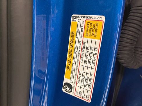 Used 2023 Chevrolet Silverado 1500 Custom image 16