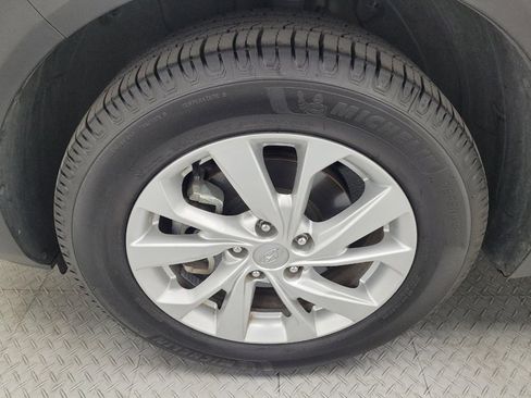 Used 2019 Hyundai Tucson SE AWD/4WD image 31