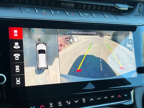 New 2026 Jeep Grand Cherokee Limited image 22