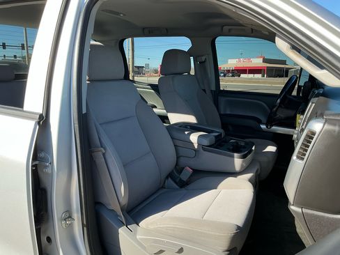 Used 2015 Chevrolet Silverado 3500 LT w/ LT Convenience Package image 16