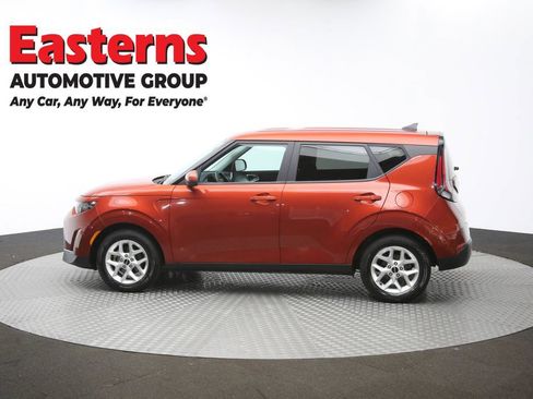 Used 2023 Kia Soul LX w/ Option Group 015 FWD image 61