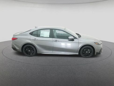 New 2026 Toyota Camry SE image 11