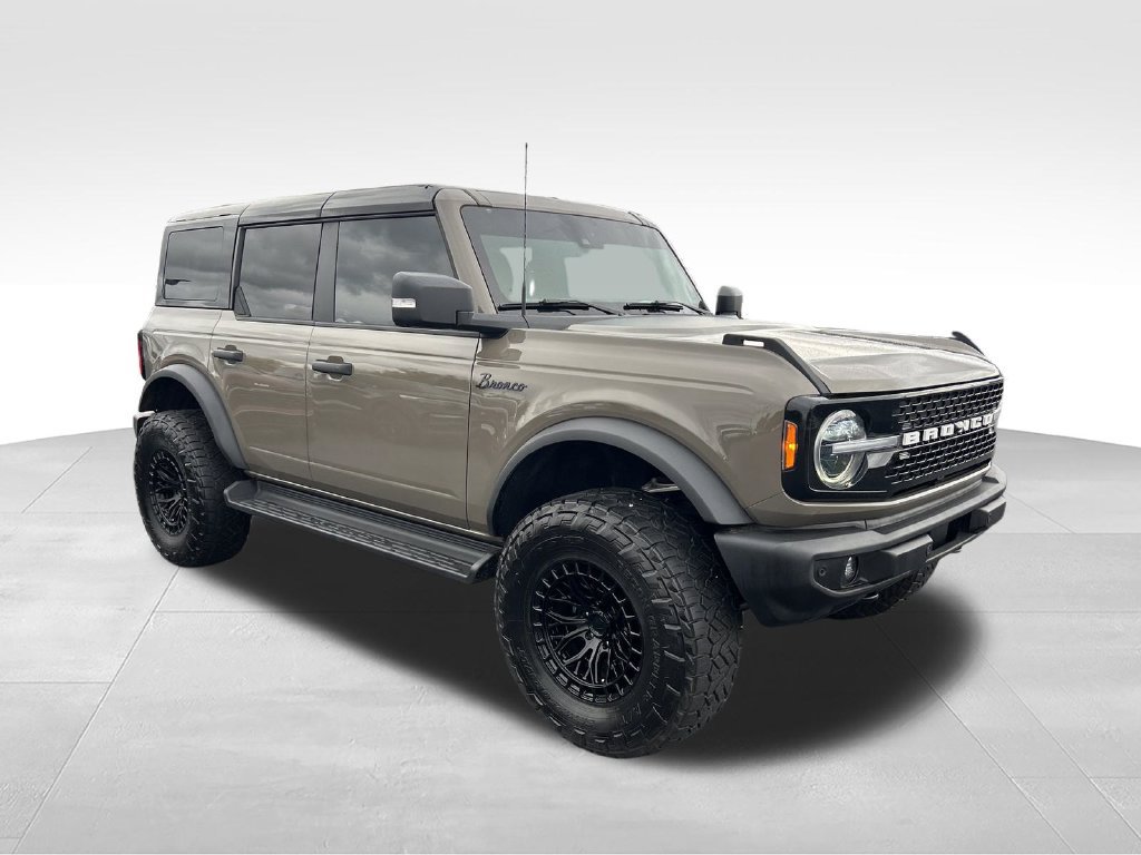 Used 2025 Ford Bronco Outer Banks AWD/4WD image 7