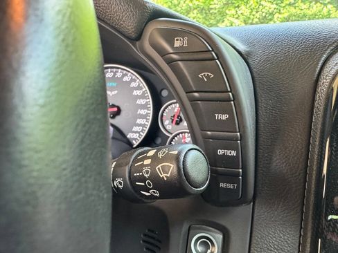 Used 2009 Chevrolet Corvette Convertible w/ Preferred Equipment Group RWD image 23
