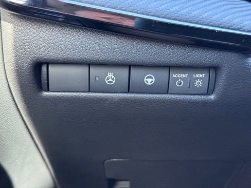 New 2026 Nissan Kicks SR w/ SR Premium Package AWD/4WD image 15