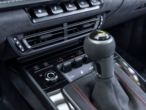 Certified 2025 Porsche 911 GT3 RS RWD image 57