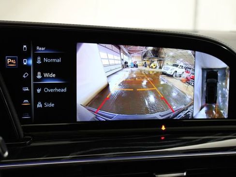 Used 2023 Cadillac Escalade V AWD/4WD image 20