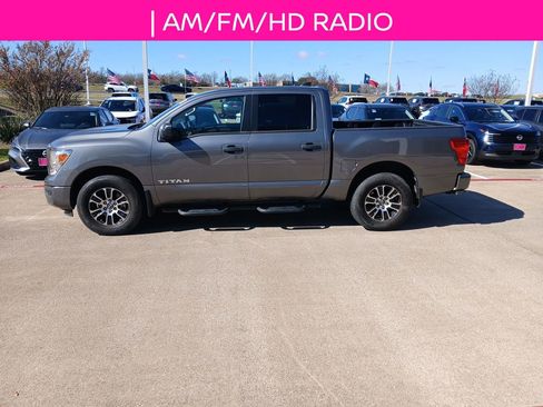 Used 2023 Nissan Titan SV w/ Accessory Utility Package image 7