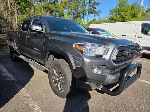 Used 2021 Toyota Tacoma SR5 w/ SR5 Appearance Package (SM) image 3