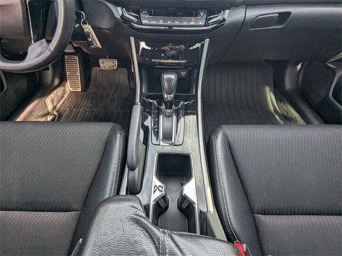 Used 2017 Honda Accord Sport image 18