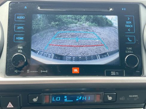 Used 2019 Toyota Tacoma Limited AWD/4WD image 29