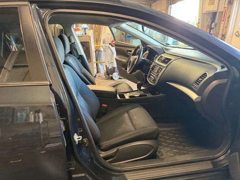 Used 2017 Nissan Altima 2.5 SV FWD image 32