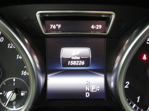 Used 2016 Mercedes-Benz GL 450 4MATIC w/ Premium I Package image 18