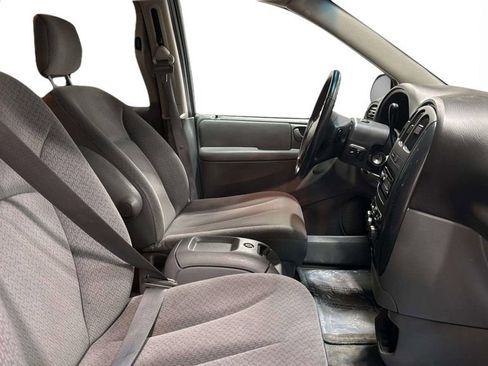 Used 2006 Dodge Grand Caravan SXT FWD image 14