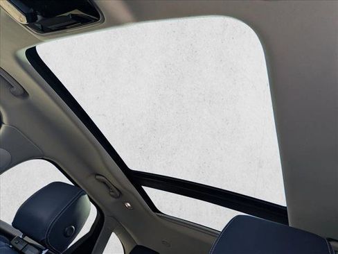 Used 2023 Land Rover Range Rover Velar S image 14