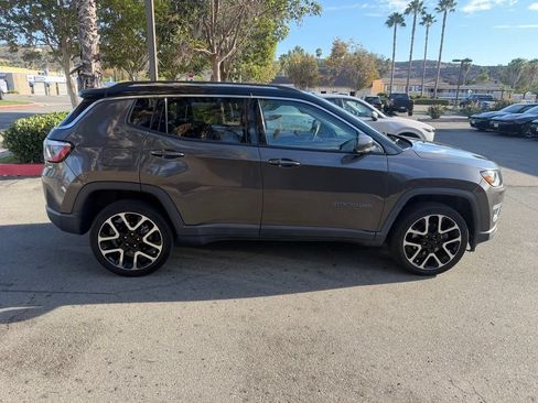 Used 2018 Jeep Compass Limited w/ Navigation Group AWD/4WD image 15