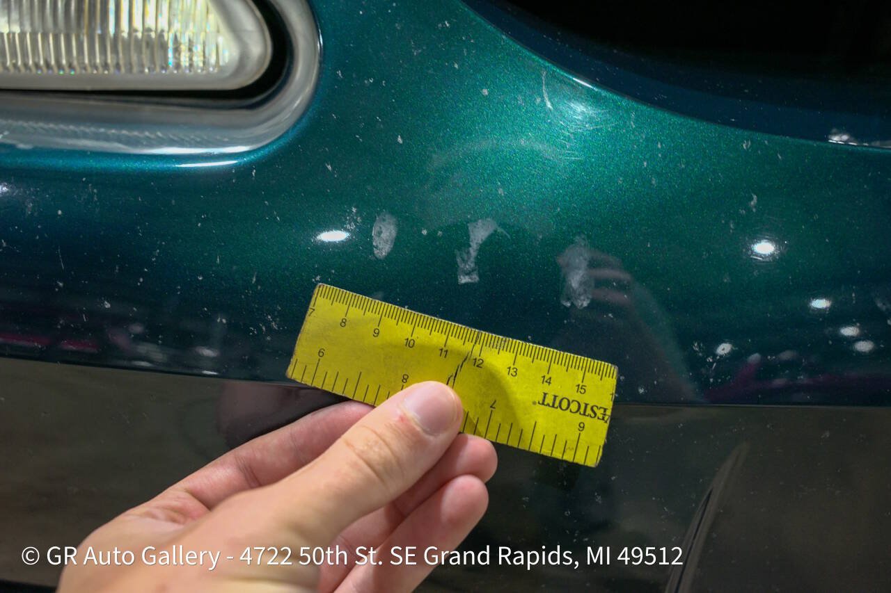 Used 1994 Ford Mustang GT RWD image 40