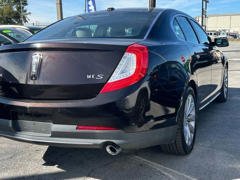 Used 2013 Lincoln MKS FWD image 7