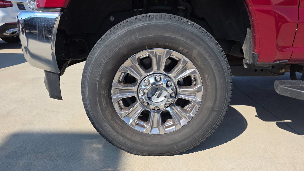 Used 2019 Ford F250 XLT w/ XLT Premium Package AWD/4WD image 10