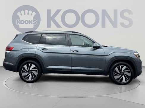 Used 2024 Volkswagen Atlas SE AWD/4WD image 12