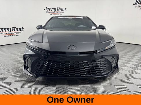 Used 2026 Toyota Camry Hybrid FWD image 4