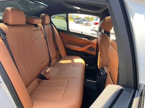Used 2022 BMW 530i w/ M Sport Package RWD image 31