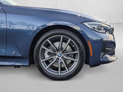 Used 2021 BMW 330i Sedan w/ Premium Package image 24