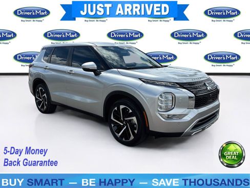 Used 2022 Mitsubishi Outlander SE AWD/4WD image 1