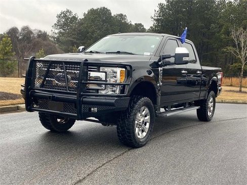 Certified 2017 Ford F250 Lariat w/ Lariat Ultimate Package image 44