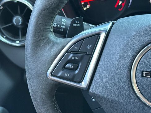 Used 2022 Chevrolet Camaro SS RWD image 33