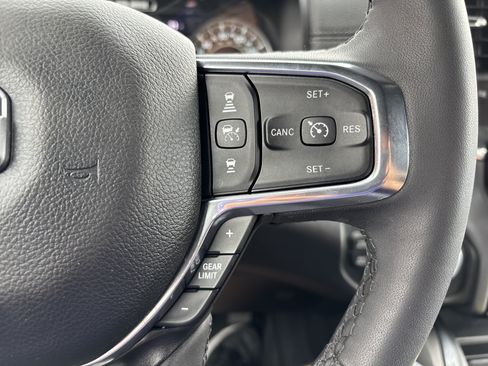 Used 2025 RAM 1500 Laramie w/ Sport Appearance Package AWD/4WD image 19