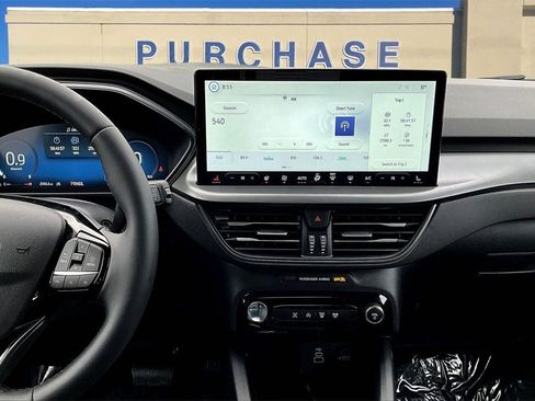 New 2025 Ford Escape Active w/ Active Premium Tech Pack image 6